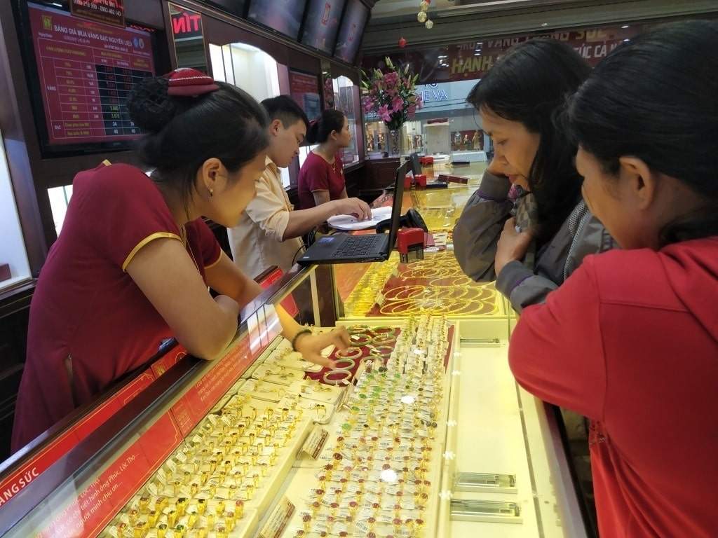Mua vàng